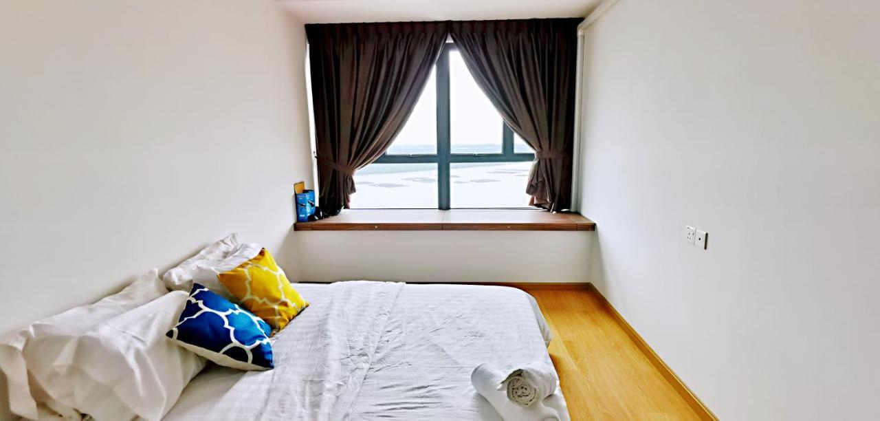 ジョホールバルSuperb Seaview Royal Strand Danga Bay Country Gardenアパートメント エクステリア 写真